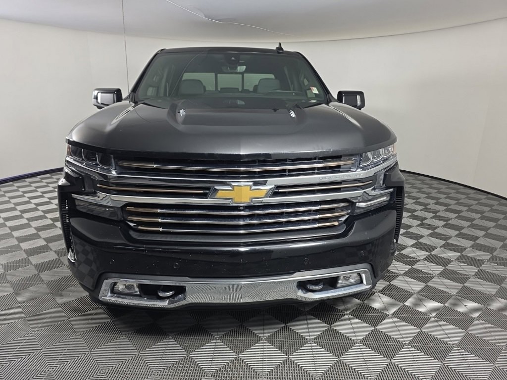 Used 2022 Chevrolet Silverado 1500 High Country w/ Technology Package image 8