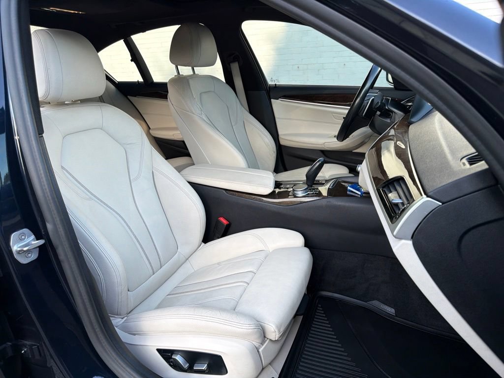 Used 2020 BMW 540i xDrive w/ Executive Package AWD/4WD image 13