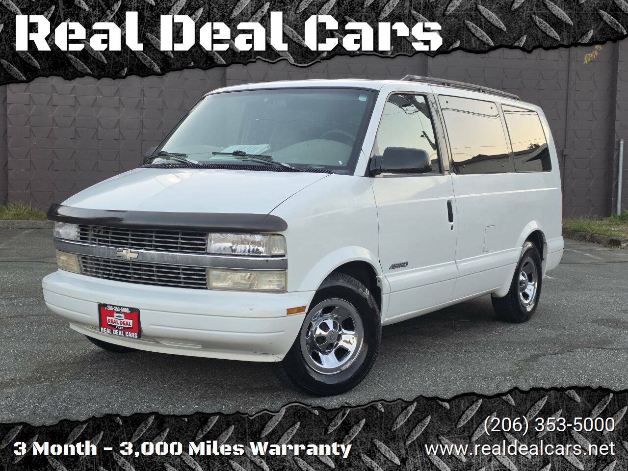 Used 2001 Chevrolet Astro Passenger RWD image 1