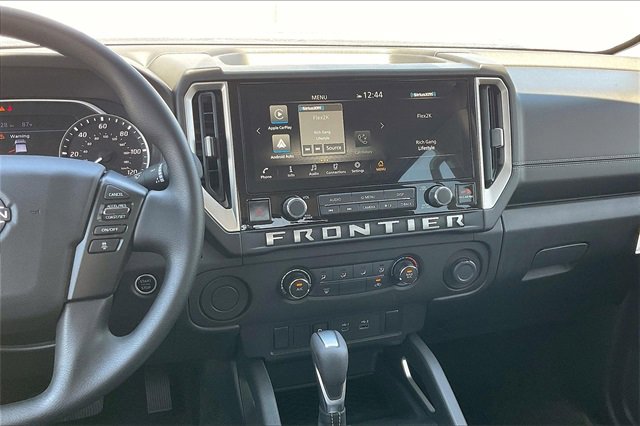 New 2025 Nissan Frontier SV image 4