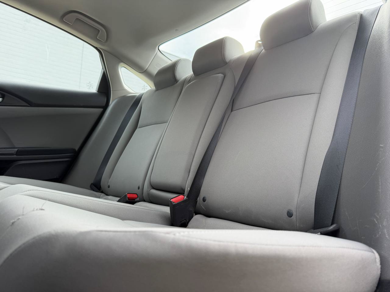 Used 2018 Honda Civic EX-T image 9