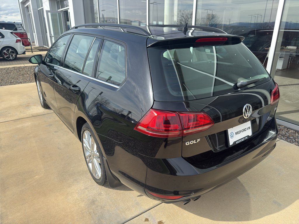Used 2015 Volkswagen Golf TDI SE image 6