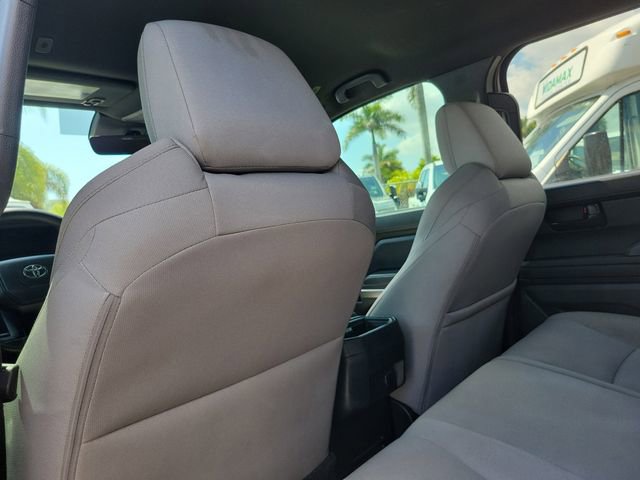 Used 2024 Toyota Tacoma SR5 RWD image 9