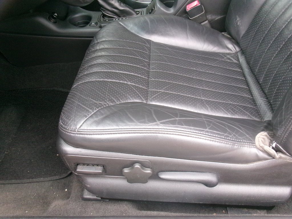 Used 2001 Chevrolet Monte Carlo SS w/ High Sport Appearance Pkg FWD image 12