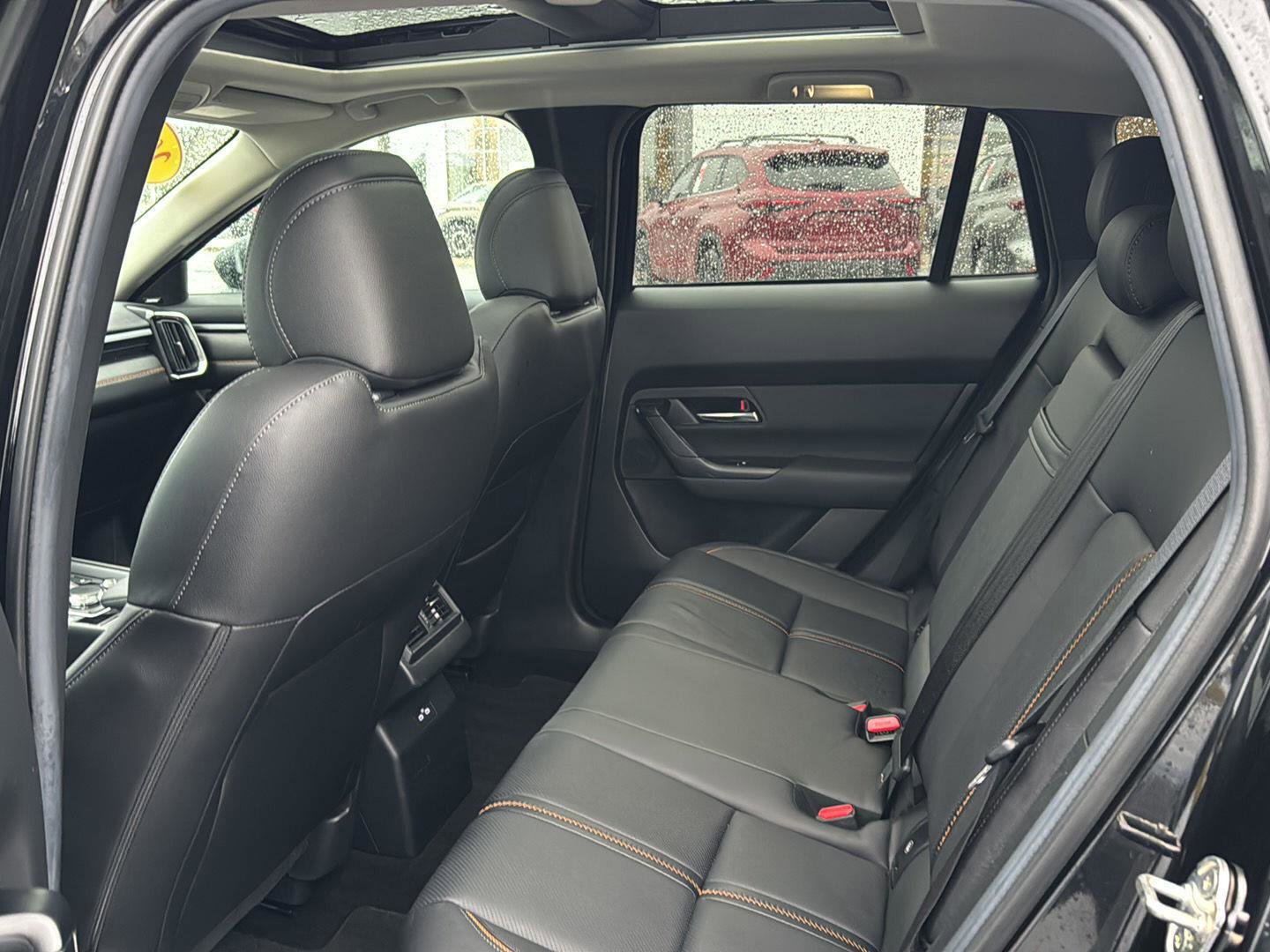 Used 2025 MAZDA CX-50 2.5 Hybrid w/ Premium Plus Pkg image 10