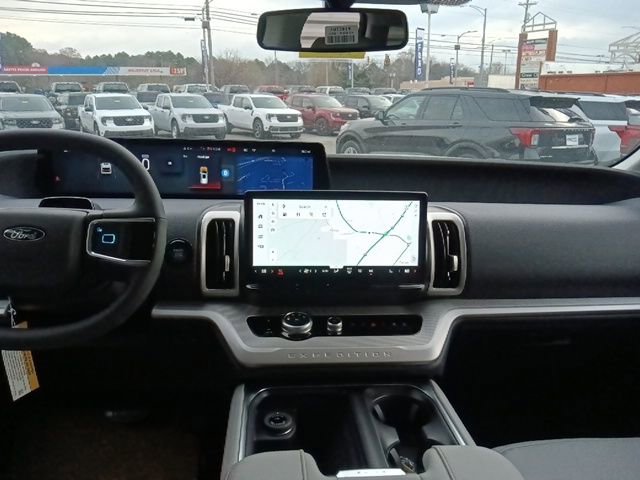 New 2025 Ford Expedition Active image 26