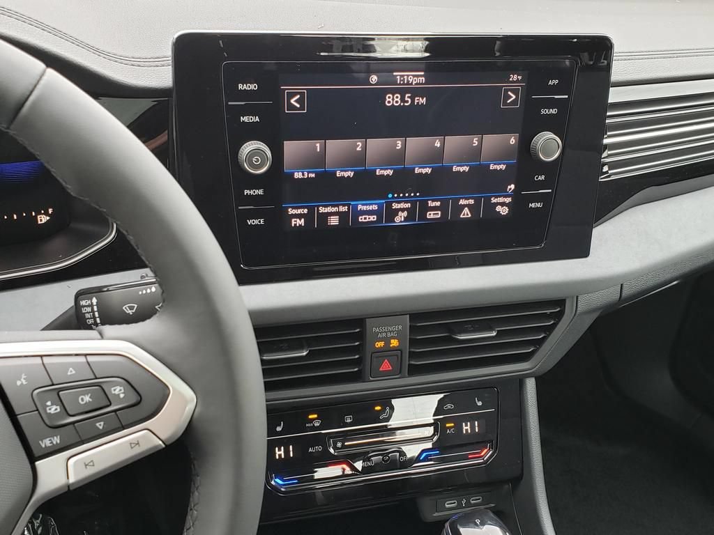 New 2026 Volkswagen Jetta SE FWD image 11