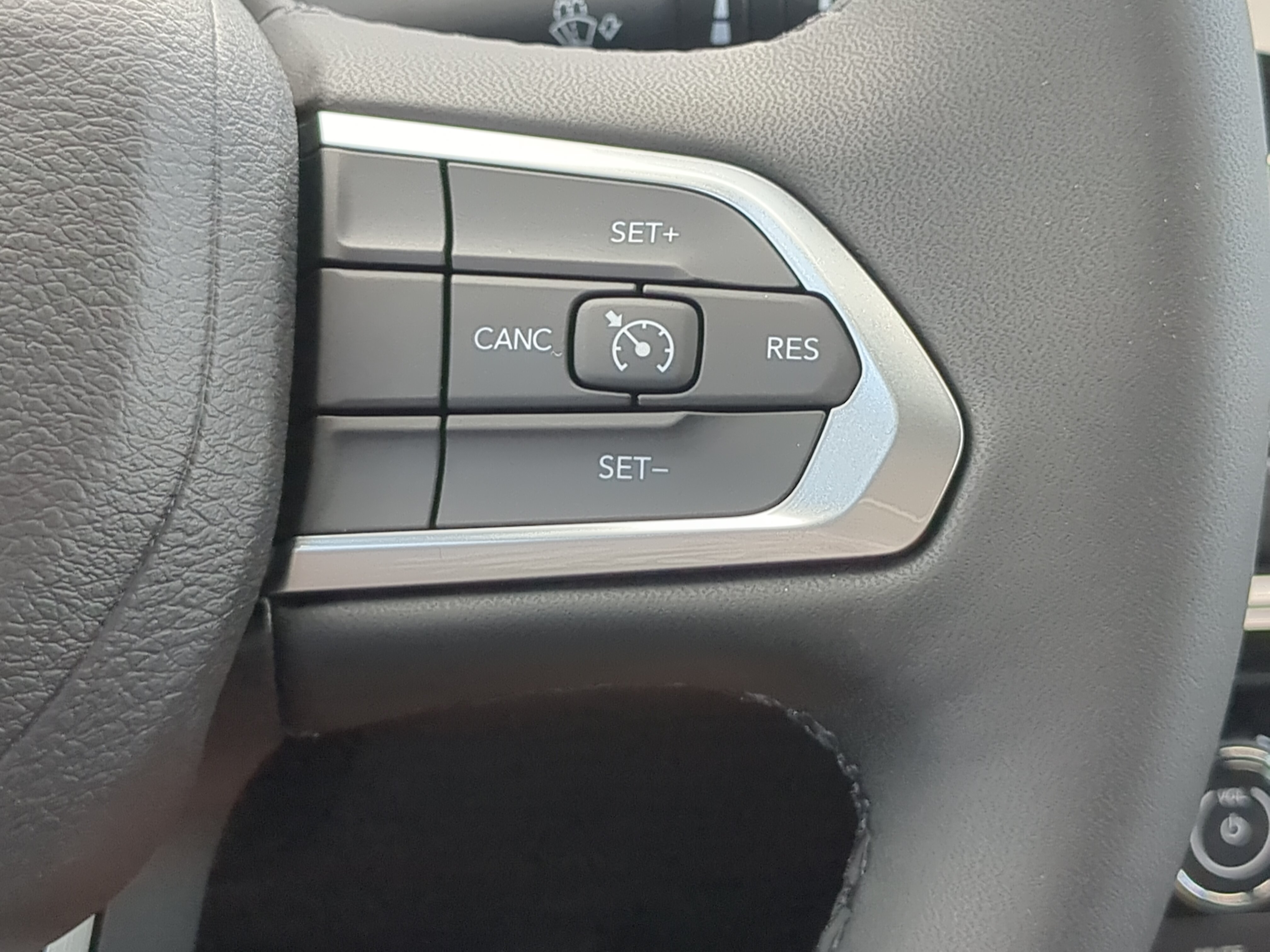 New 2026 Jeep Compass Latitude AWD/4WD image 22