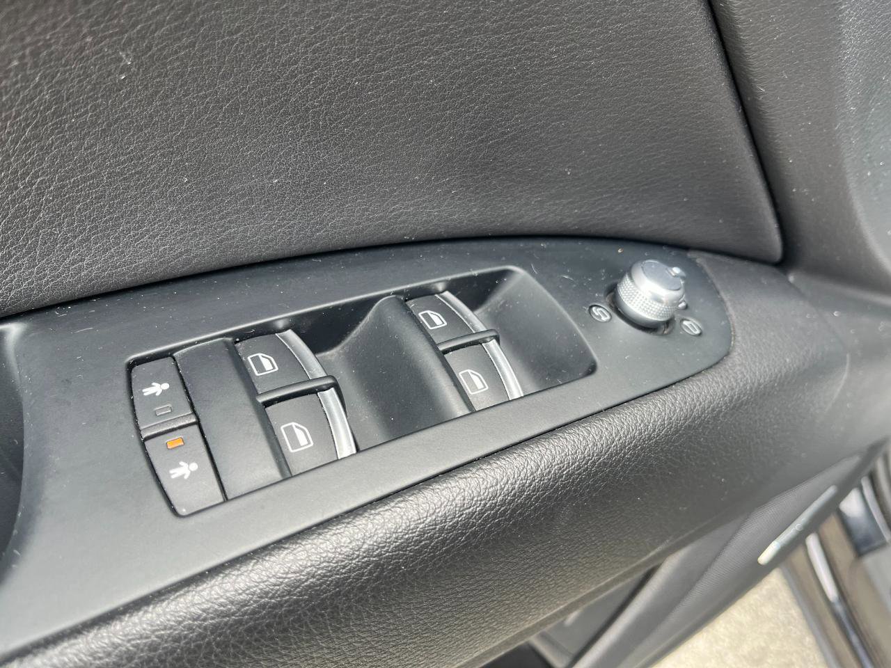 Used 2015 Audi Q7 TDI Premium Plus w/ Premium Plus Package AWD/4WD image 27