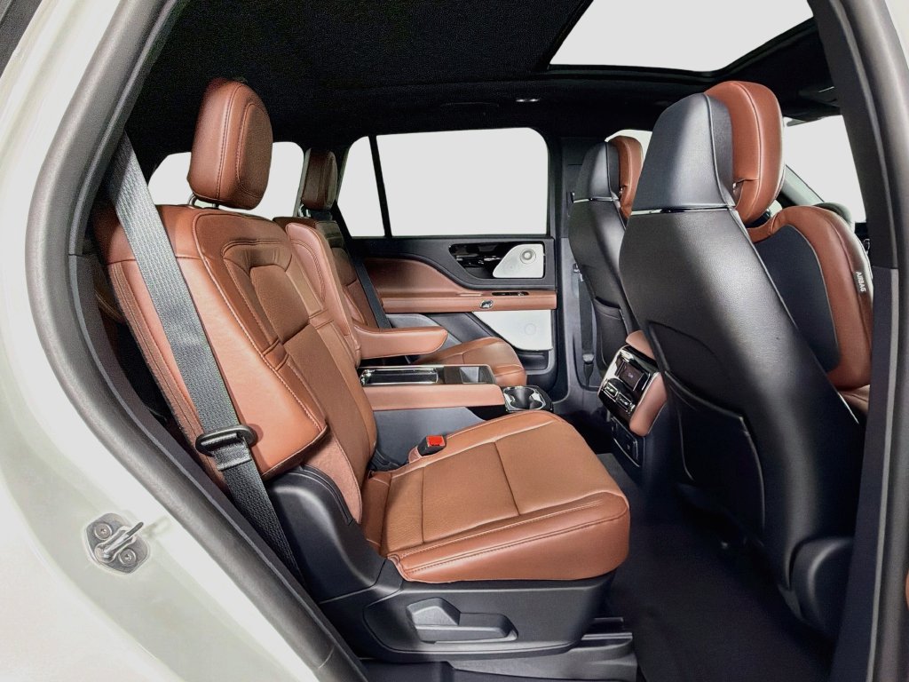 New 2026 Lincoln Aviator Reserve AWD/4WD image 28