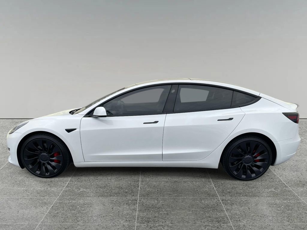 Used 2023 Tesla Model 3 Performance image 2