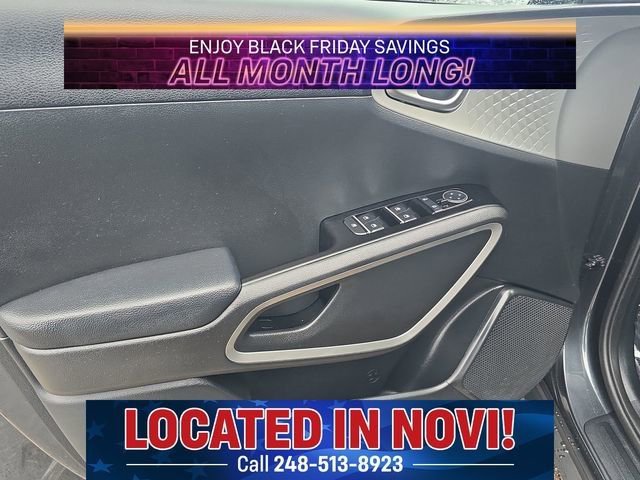 Used 2023 Kia Soul LX w/ LX Technology Package image 14
