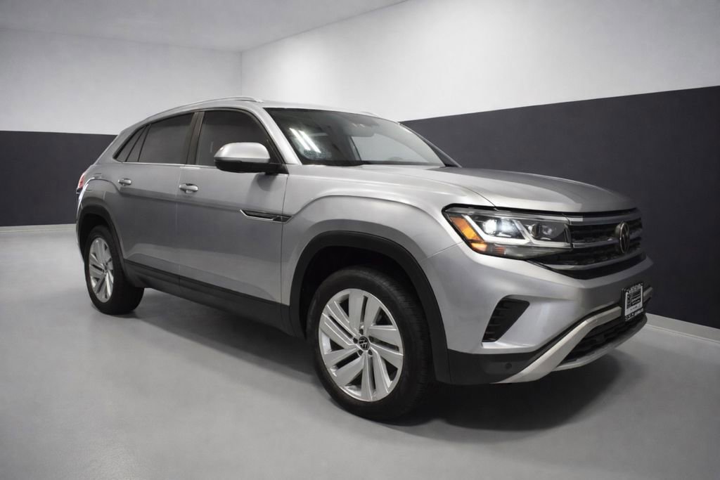 Used 2023 Volkswagen Atlas Cross Sport SE image 7