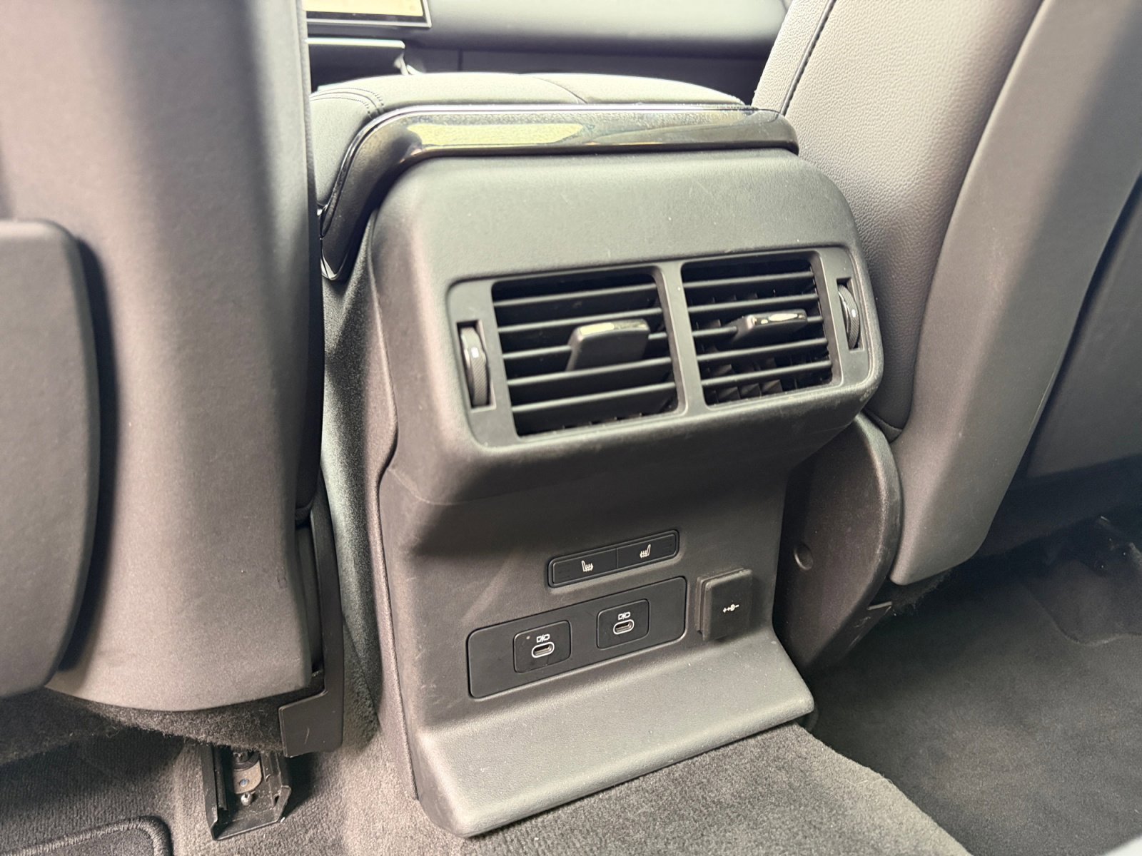 Used 2024 Land Rover Range Rover Velar S AWD/4WD image 18