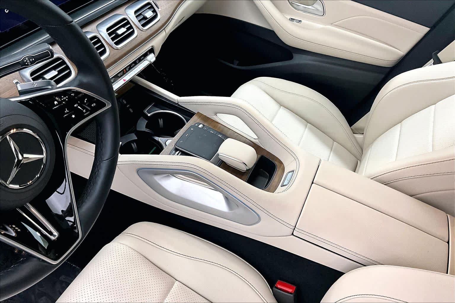 Used 2025 Mercedes-Benz GLE 350 4MATIC image 16