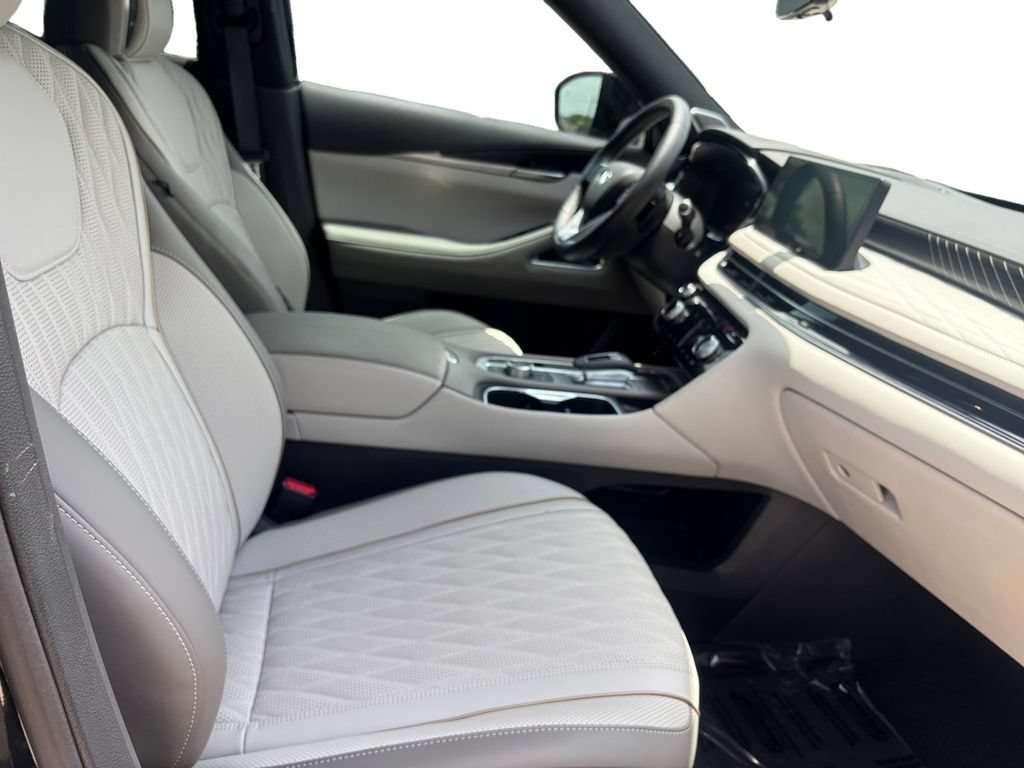 Used 2026 INFINITI QX60 Autograph w/ Dark Cargo Package AWD/4WD image 16