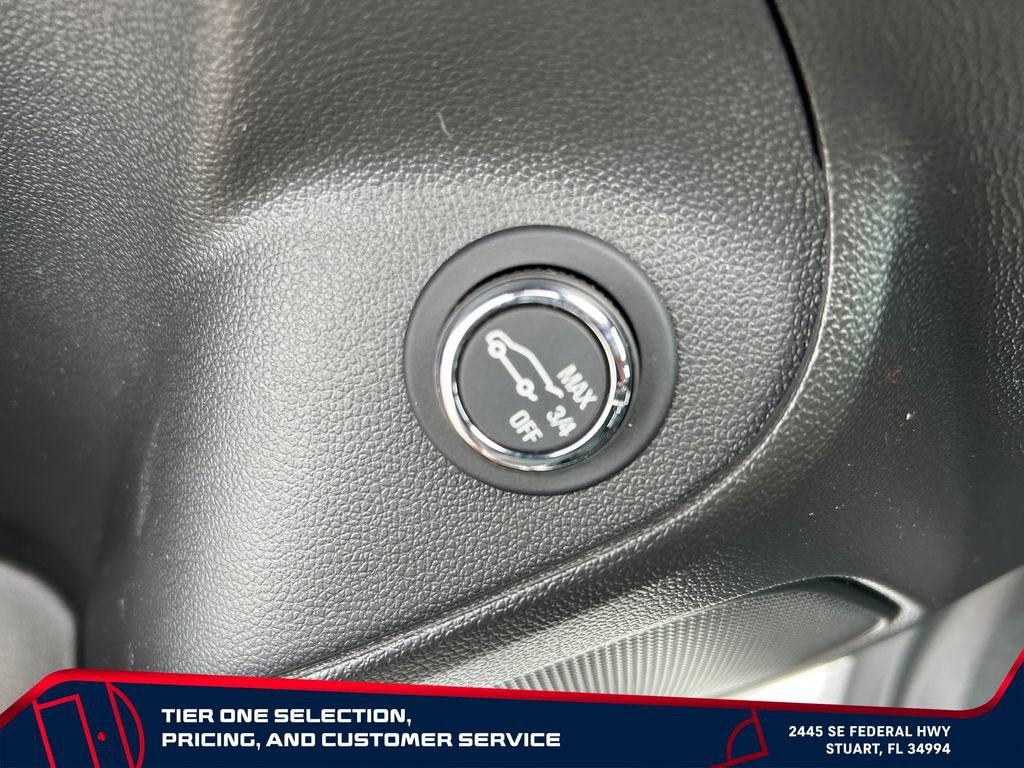 Used 2023 Buick Encore GX Select w/ Sport Touring Package AWD/4WD image 13