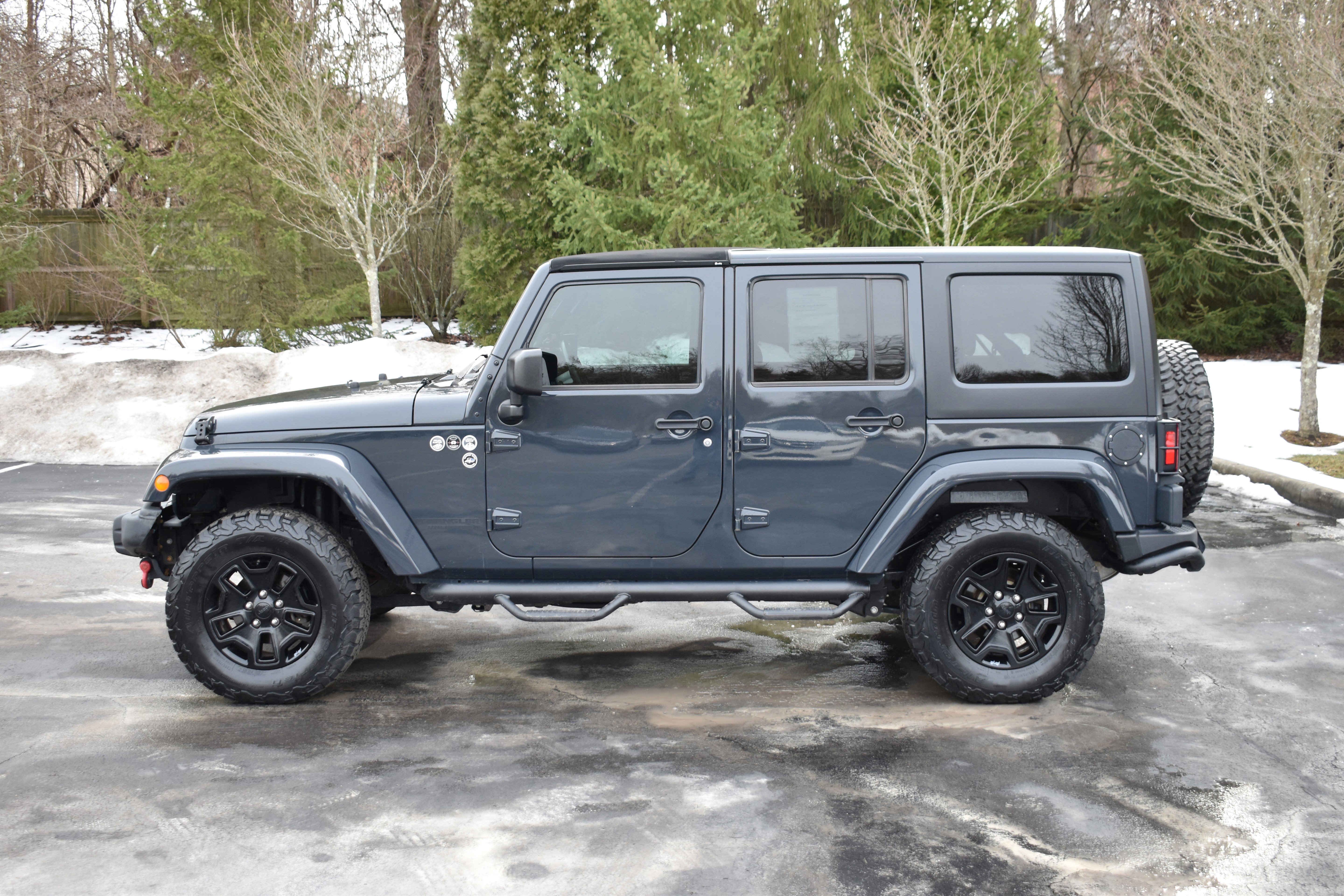Used 2017 Jeep Wrangler Unlimited Sahara image 28