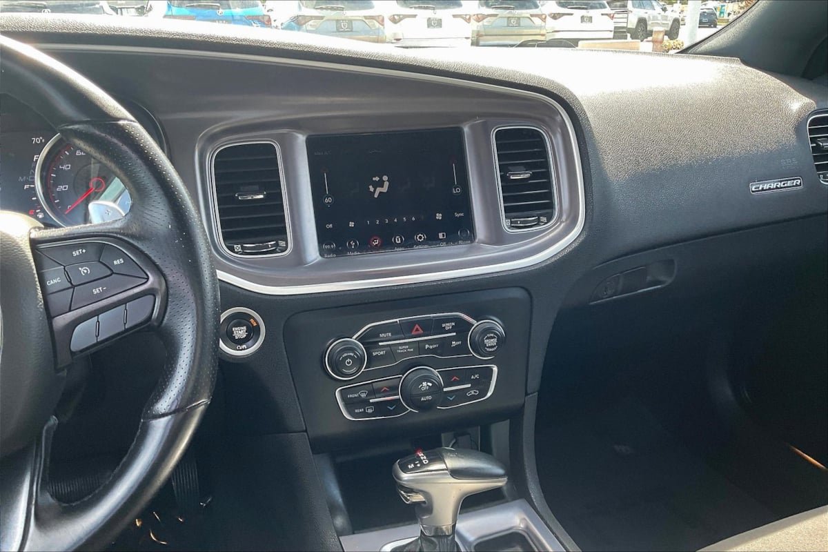 Used 2019 Dodge Charger GT image 6