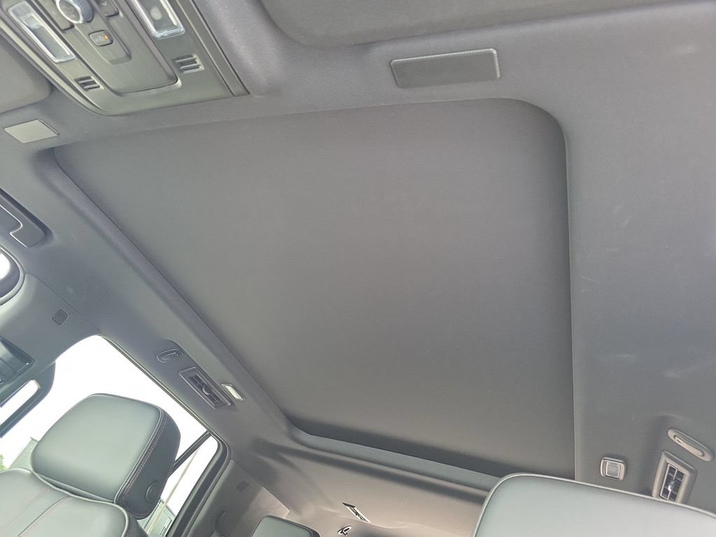 Used 2025 Chevrolet Tahoe RST w/ Comfort Package RWD image 30
