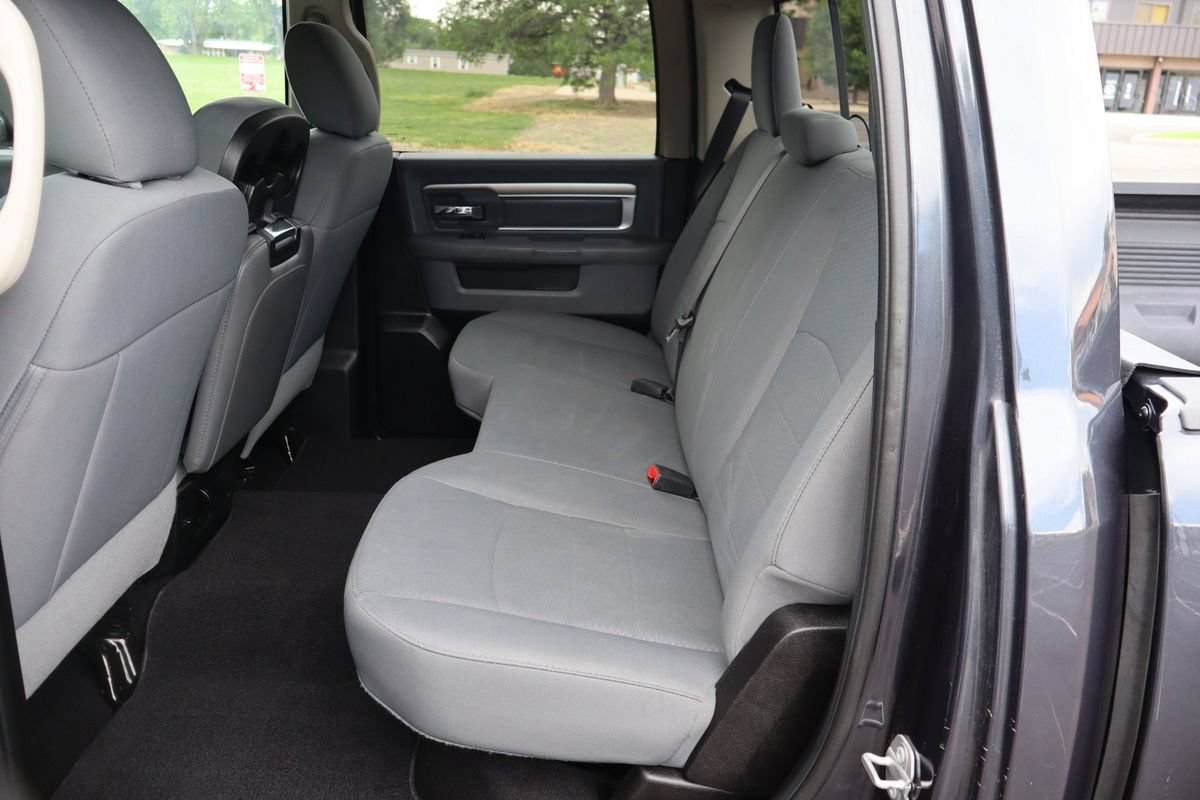 Used 2020 RAM 1500 Classic SLT RWD image 20