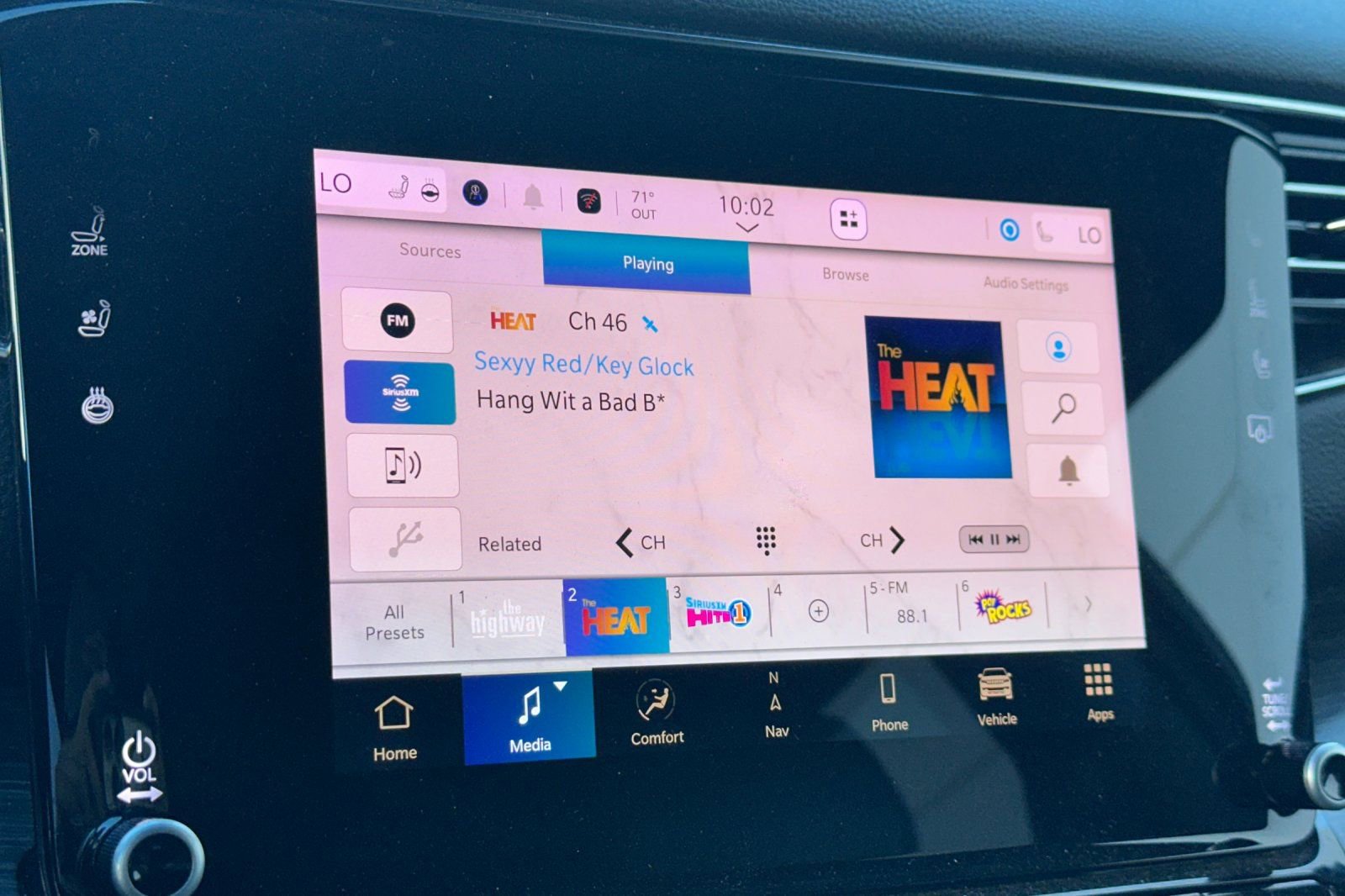 Used 2024 Jeep Wagoneer L Series II w/ Flexible Seating Group image 25