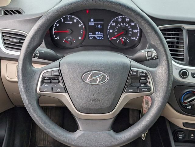 Used 2022 Hyundai Accent SE FWD image 11