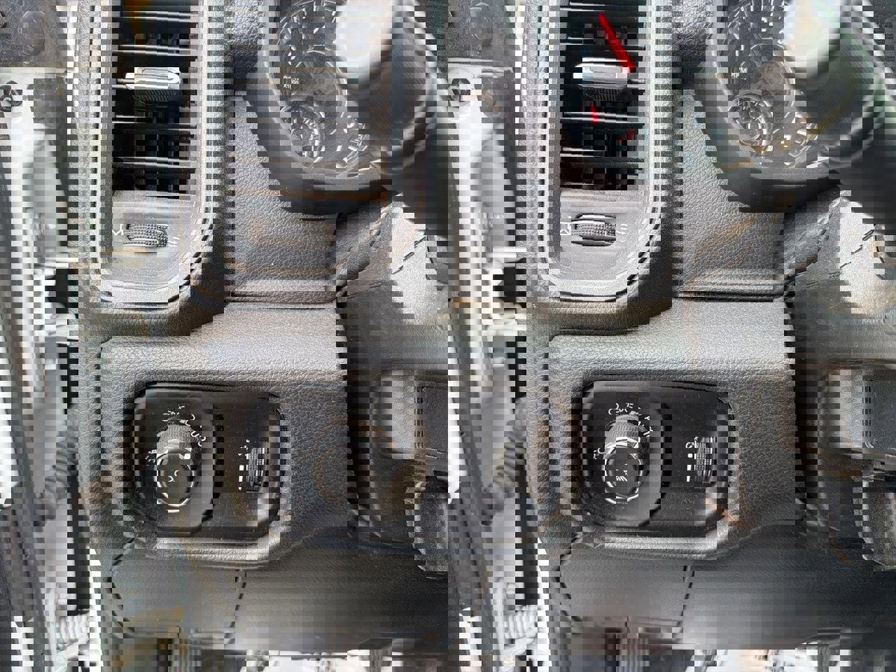 Used 2024 RAM 2500 Tradesman w/ Protection Group image 13