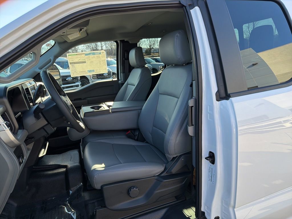 New 2026 Ford F350 XL w/ XL Chrome Package image 7