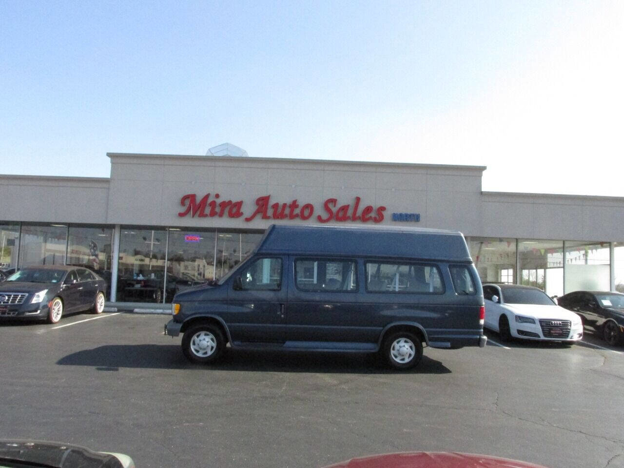 Used 1997 Ford E-350 and Econoline 350 XL RWD image 1
