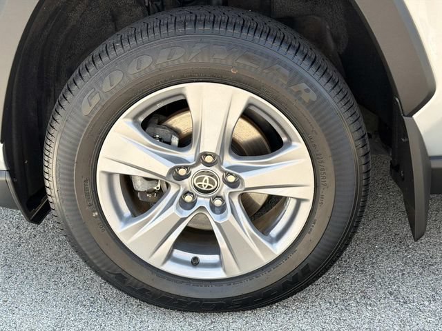 Used 2023 Toyota RAV4 XLE w/ Convenience Package AWD/4WD image 10