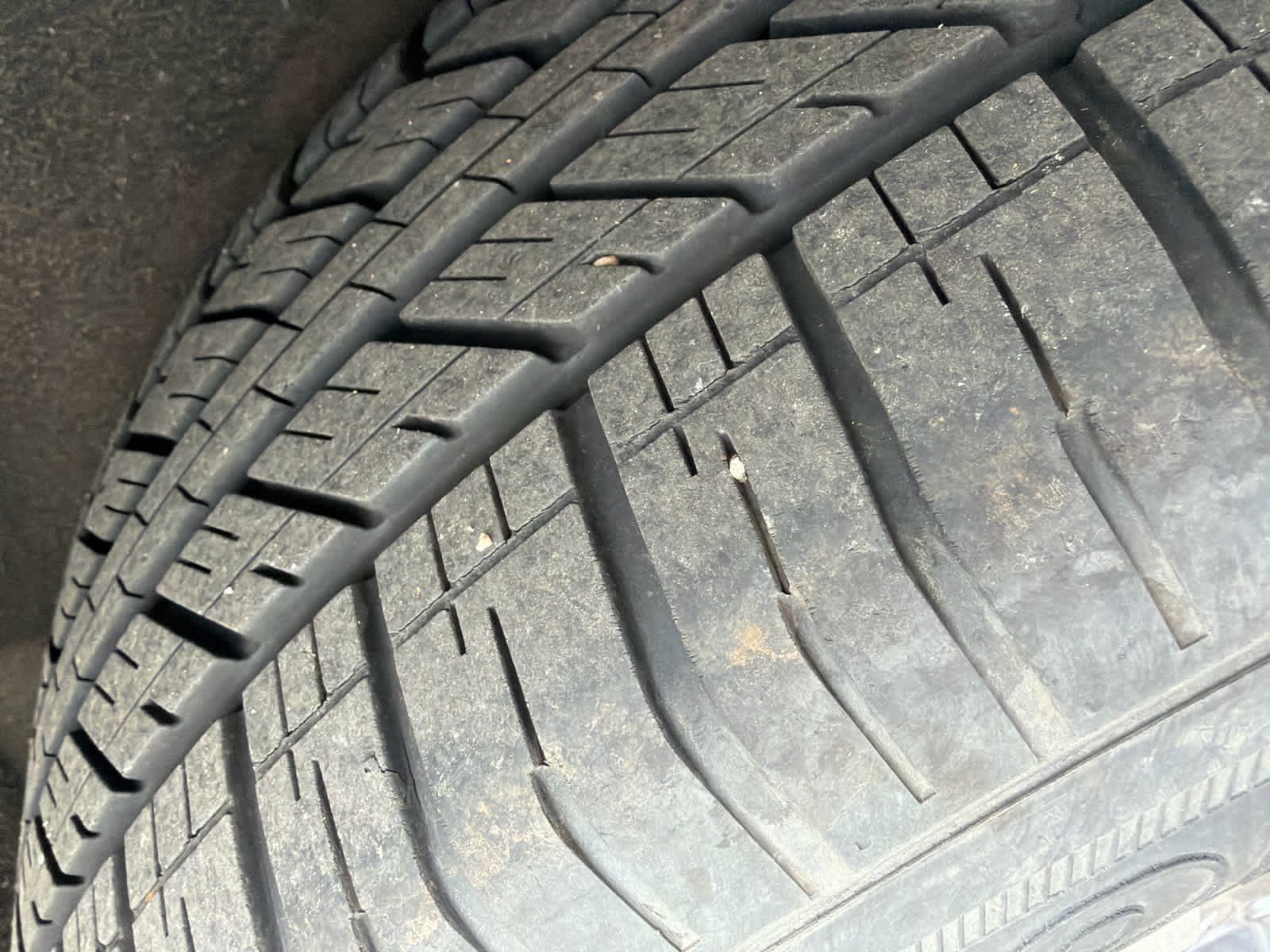 Used 2023 Chrysler Pacifica Touring-L FWD image 10