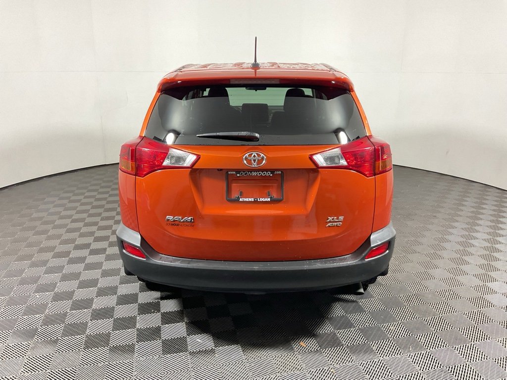 Used 2015 Toyota RAV4 XLE image 10