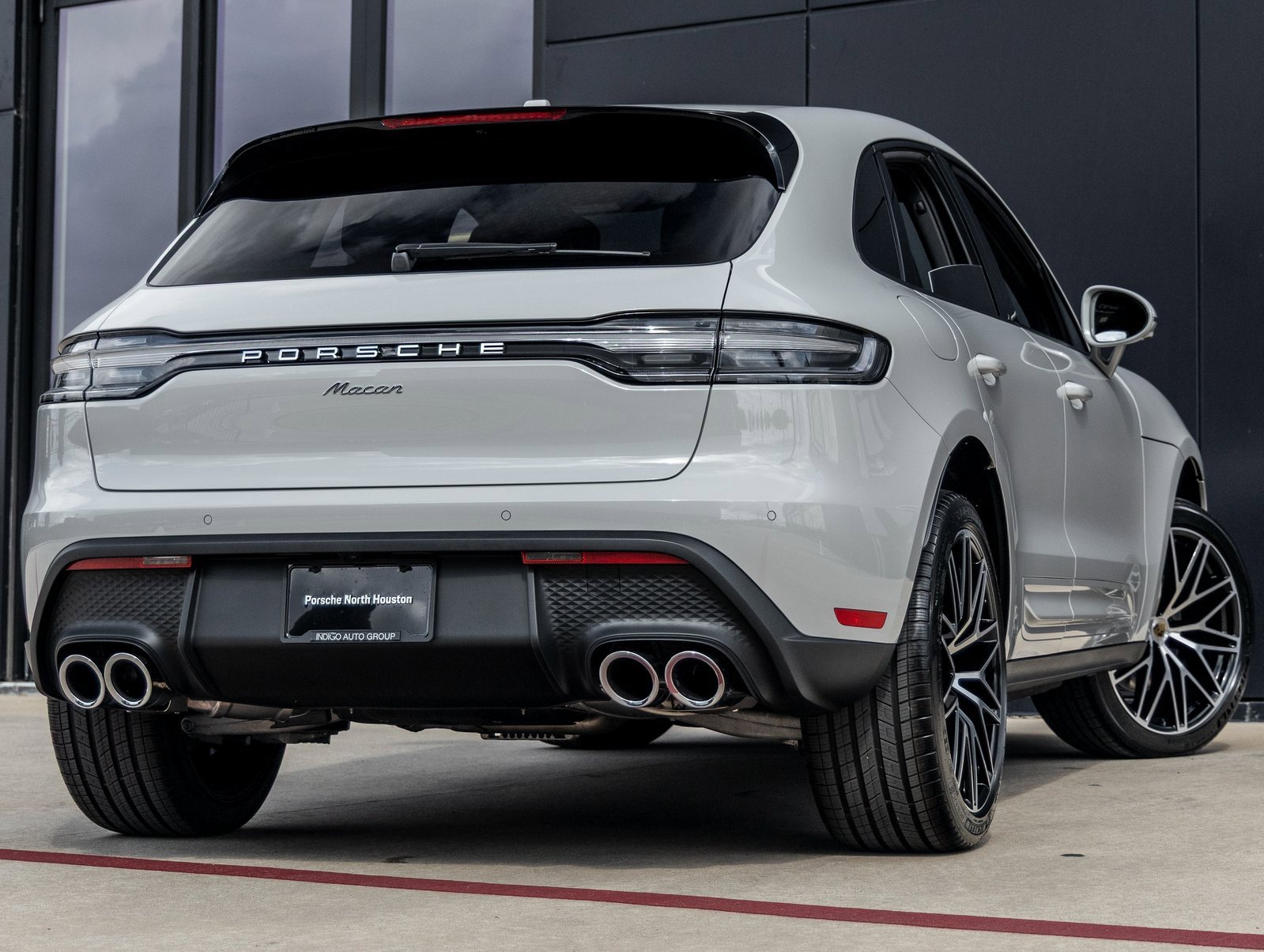 New 2026 Porsche Macan image 11