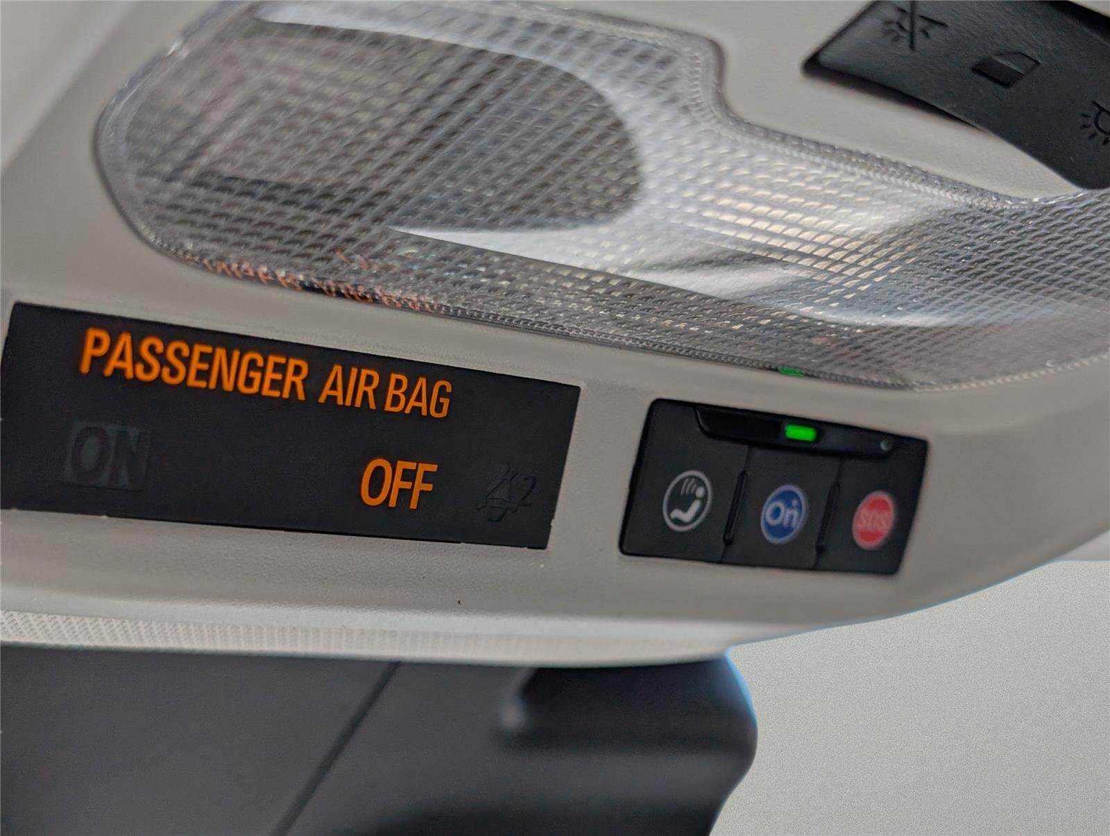 New 2026 Chevrolet Trax LT w/ LT Convenience Package image 30