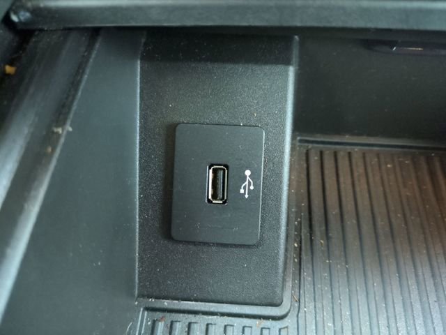 Used 2017 Ford F250 XLT w/ XLT Value Package AWD/4WD image 23