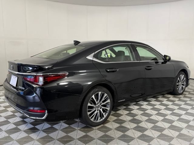 Used 2019 Lexus ES 300h w/ Premium Package FWD image 4