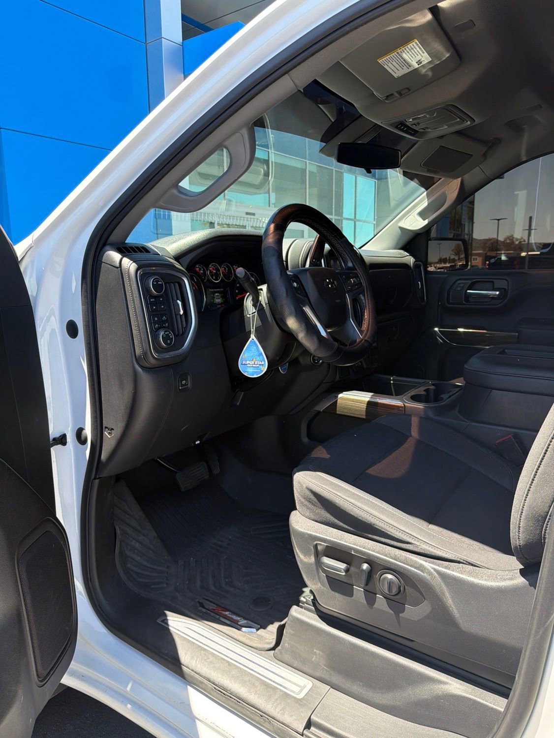 Used 2022 Chevrolet Silverado 1500 RST AWD/4WD image 18
