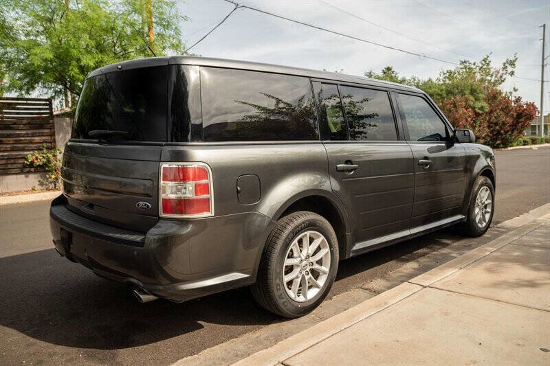 Used 2019 Ford Flex SE image 5