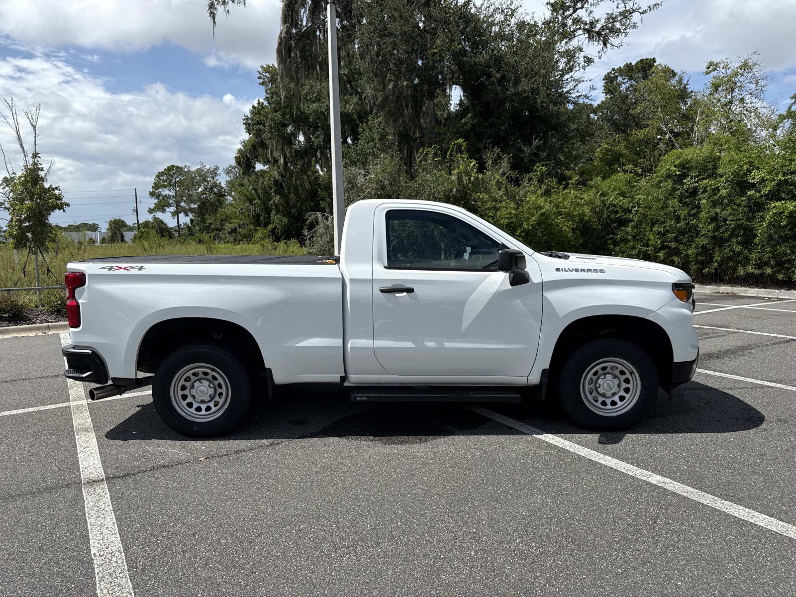 Used 2025 Chevrolet Silverado 1500 W/T w/ Trailering Package AWD/4WD image 2