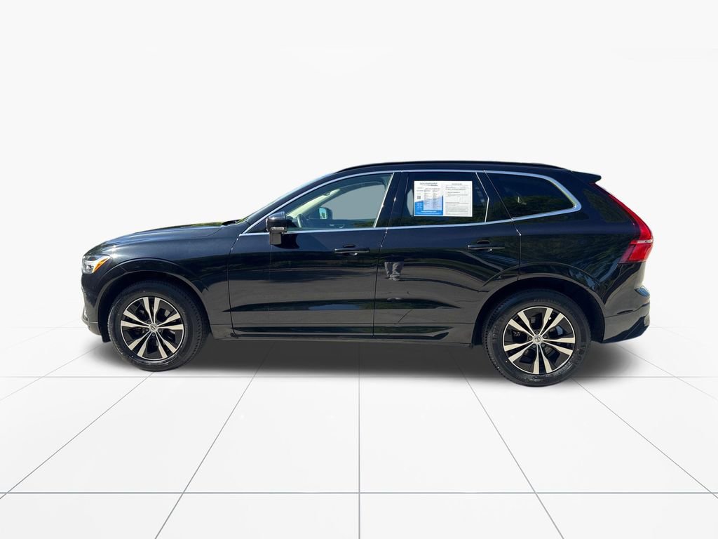 Used 2023 Volvo XC60 B5 Core FWD image 4