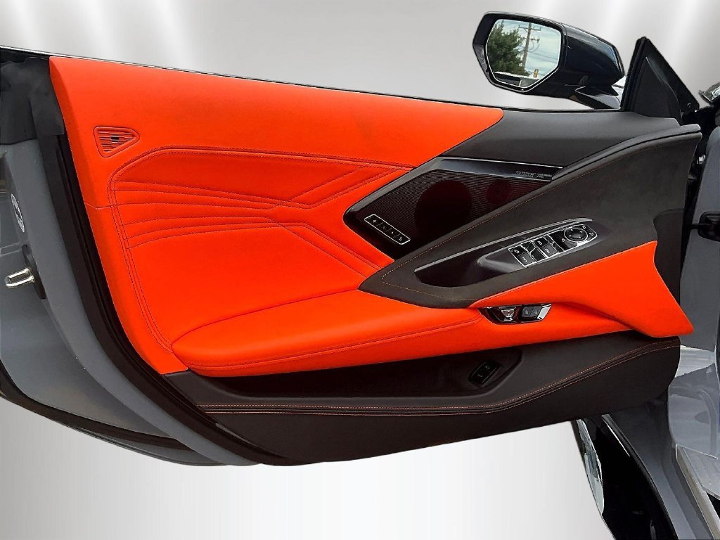 Used 2025 Chevrolet Corvette Z06 RWD image 18