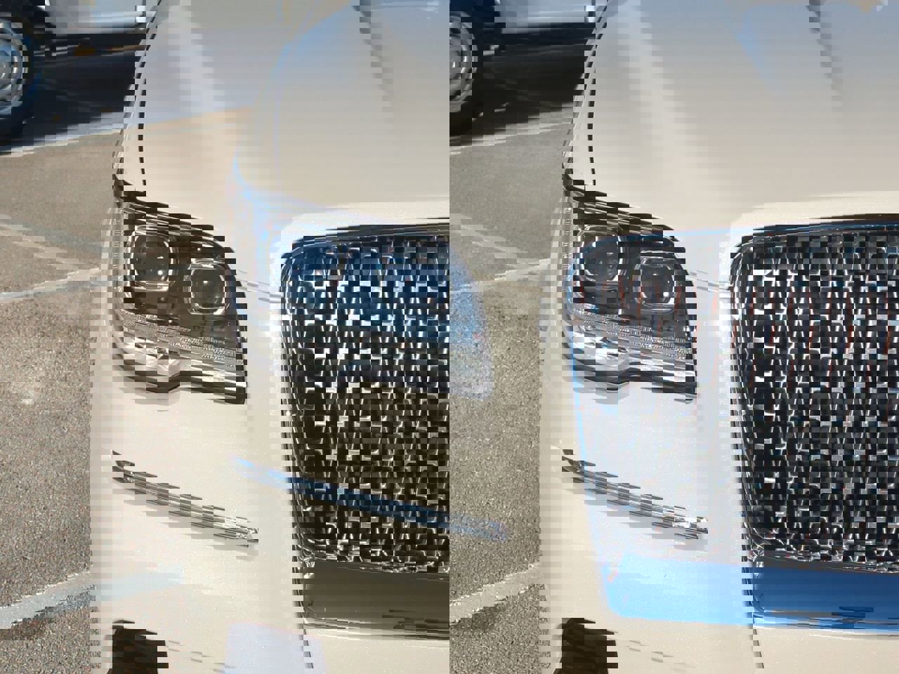 Certified 2024 Lincoln Navigator L Reserve image 10