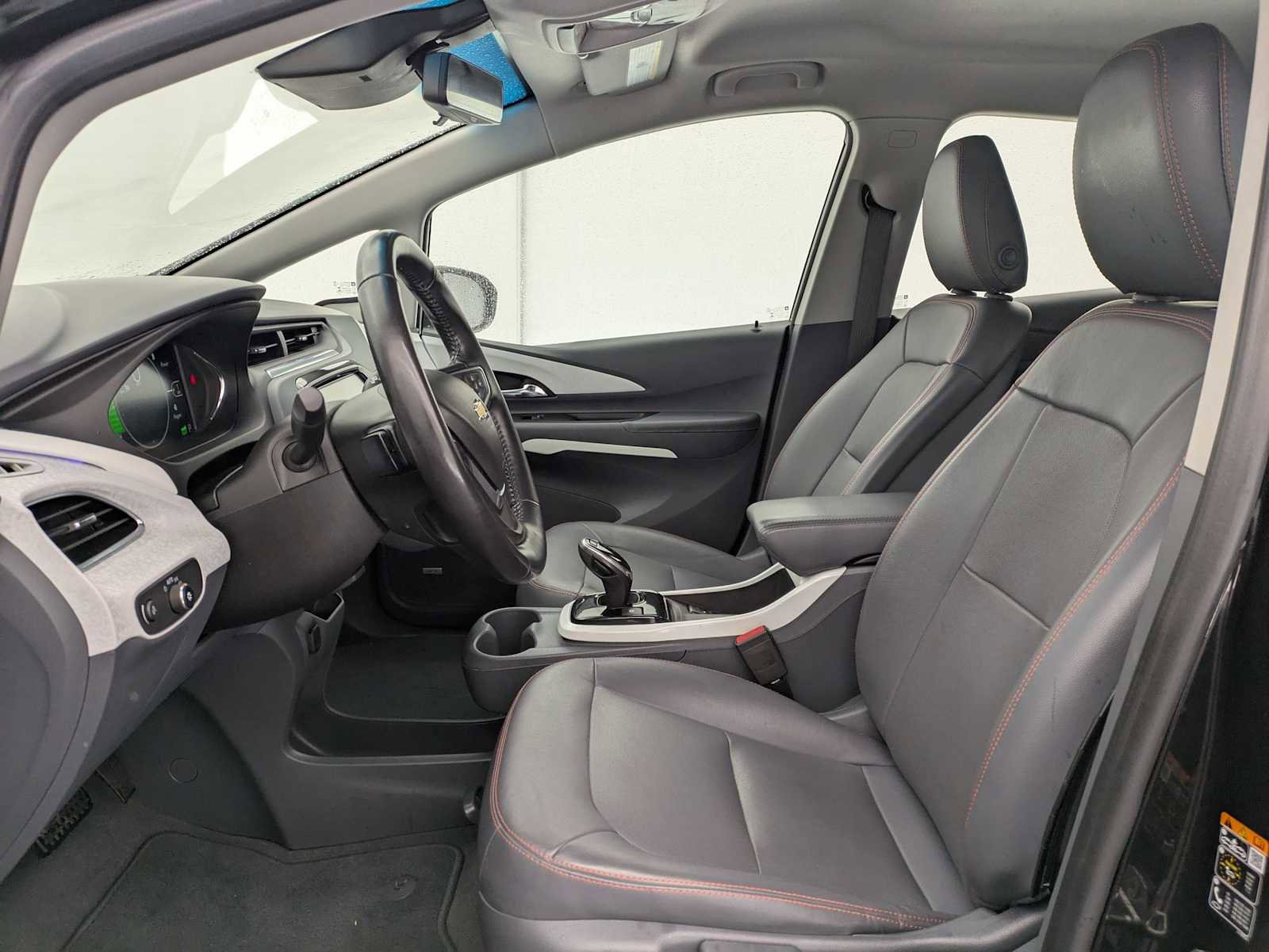 Used 2017 Chevrolet Bolt Premier w/ Driver Confidence II Package image 16