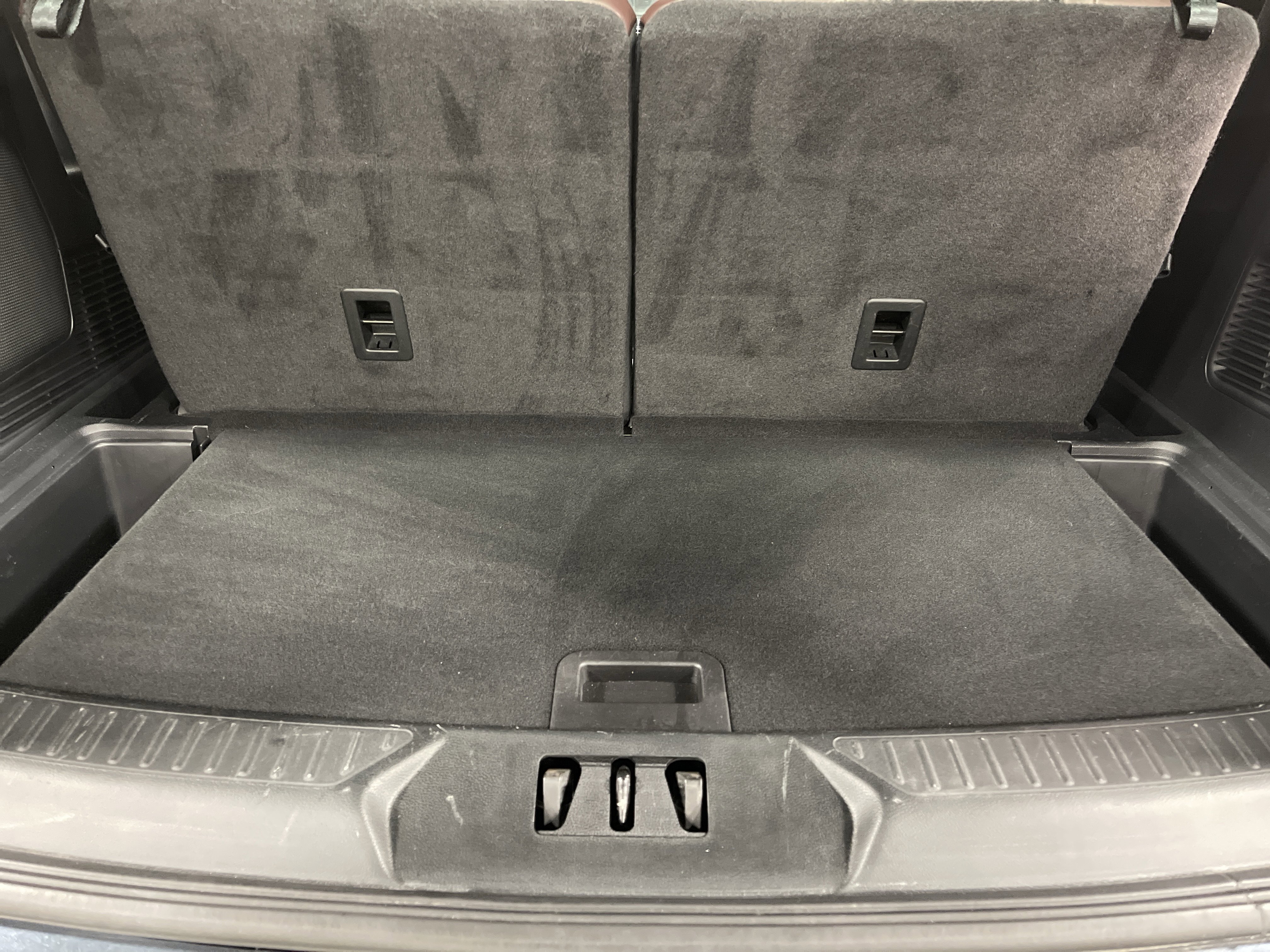 Used 2022 Ford Explorer Platinum w/ Equipment Group 601A image 14