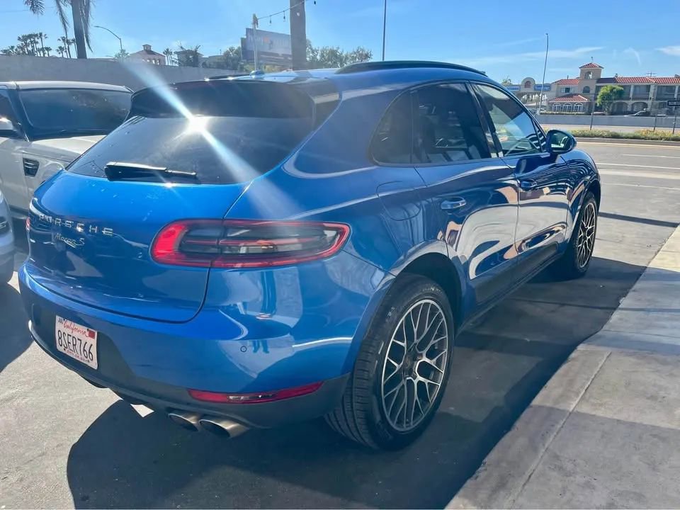 Used 2017 Porsche Macan S image 9