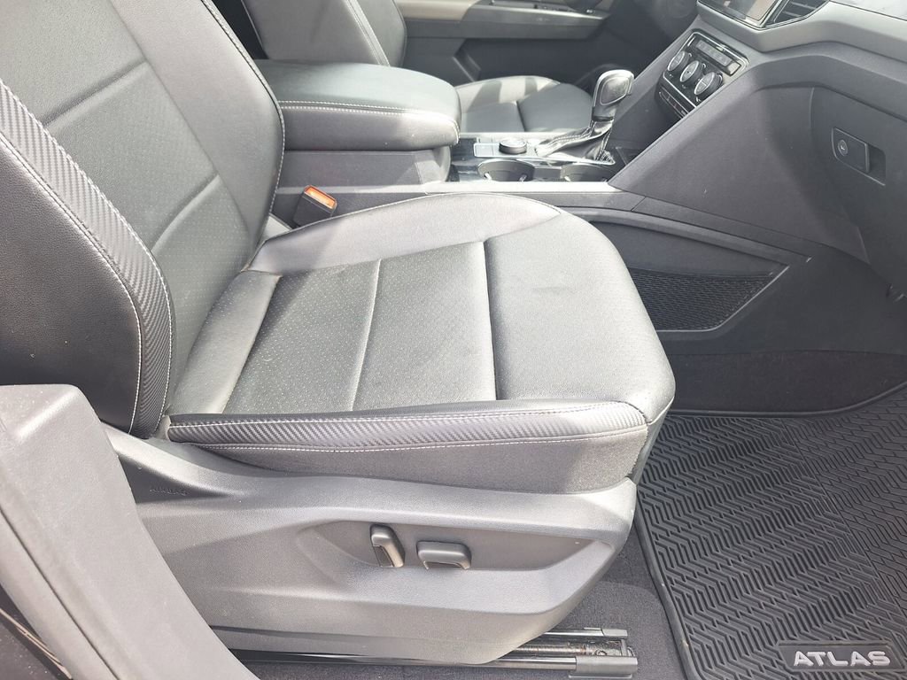 Used 2021 Volkswagen Atlas Cross Sport SEL AWD/4WD image 28