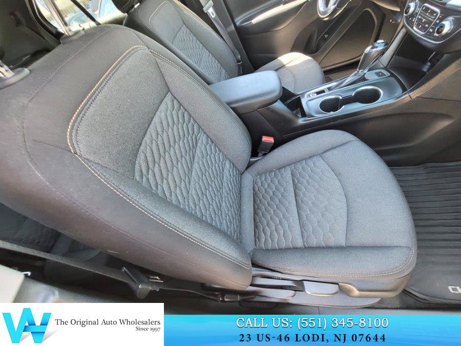 Used 2019 Chevrolet Equinox LT AWD/4WD image 17