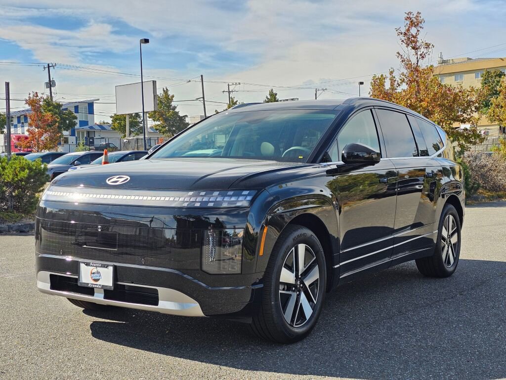 New 2026 Hyundai Ioniq 9 SEL image 3