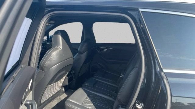 Used 2022 Audi SQ7 Premium Plus AWD/4WD image 16